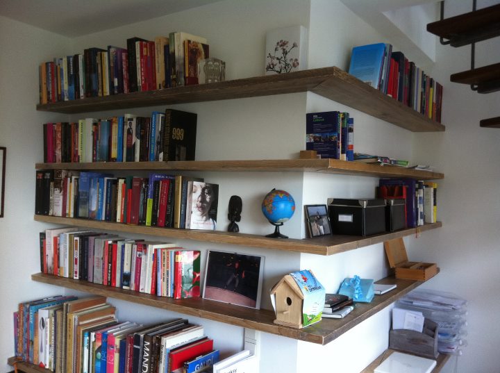 Boekenkast steigerhout hoek