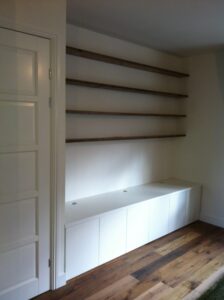 TV meubel en boekenplanken