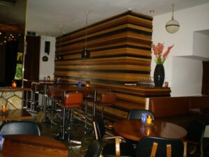 Wandmeubel Café Oslo