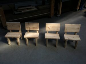 Kinderstoeltjes Steigerhout