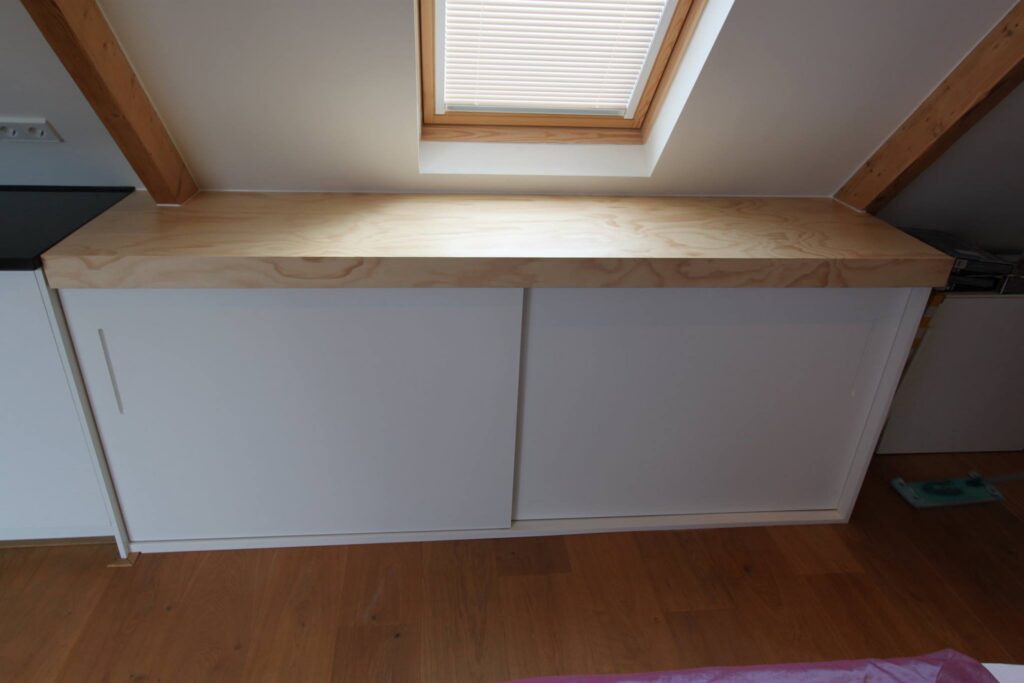 keuken onder schuin dak,underlayment aanrechtblad,schuifdeurtjes,Amsterdam,maatwerk,Beer Hendriks