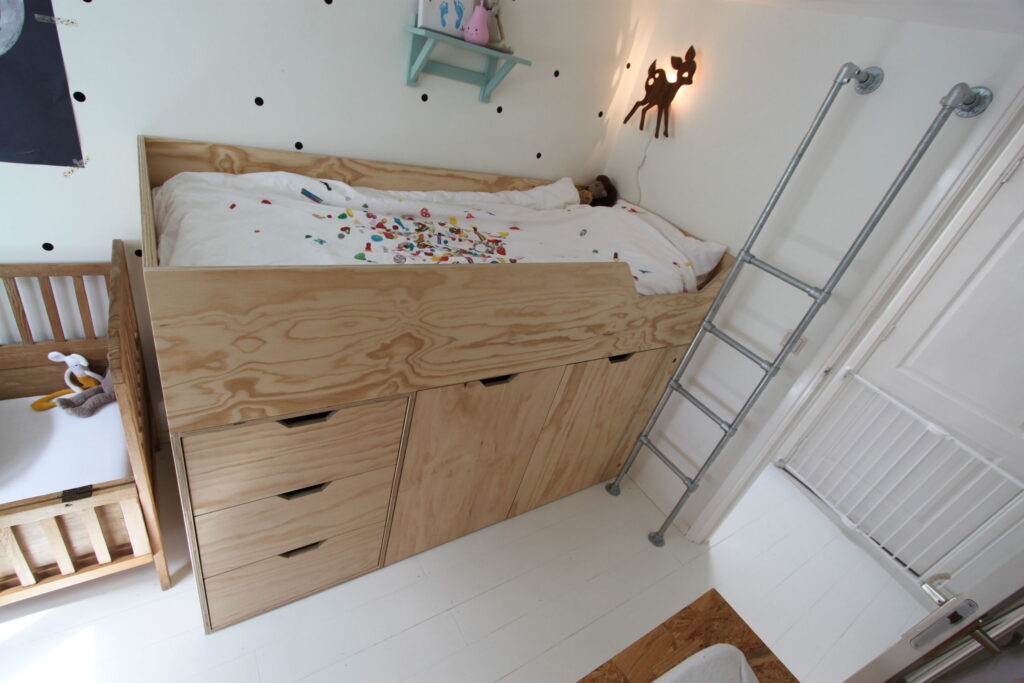 Kindermeubels, Underlayment,hoogslaper,kinderkamer,kinderbed,hoogslaper met bergruimte,kinderbed op maat,meubels op maat,hoogslaper op maat