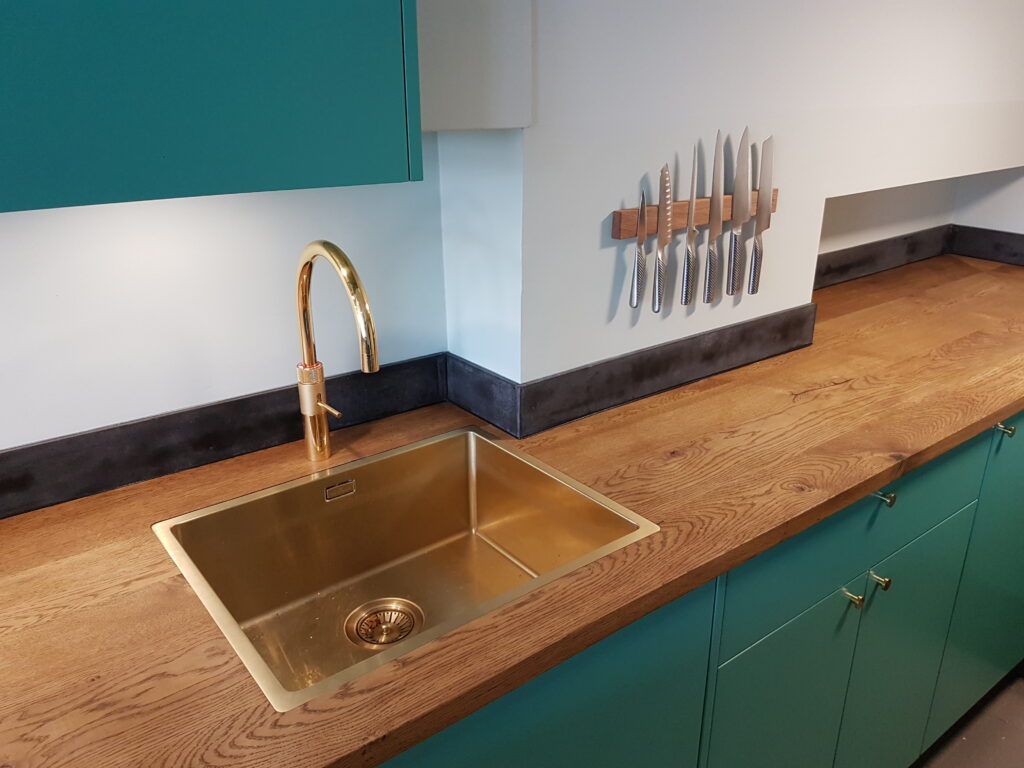 #interiordesign #interieur #interieurinspiratie #custommade #woodworker #custommade furniture amsterdam #wooddesign  #interieurontwerp #HomeDecor #ModernLiving #carpentry #meubelmaker #meubelmakersamsterdam #cabinetmakersamsterdam #cabinetmaker #maatwerk #meubelsopmaat  #bespoke #custommade #amsterdam #ambacht #Beer Hendriks maatwerk en meubels #KitchenDesign #CustomMade #InteriorDesign #HomeDecor #ModernLiving #ArtInspiration #CozyVibes #DreamKitchen #kitchendesign #kitcheninspiration  #keukeninspiratie