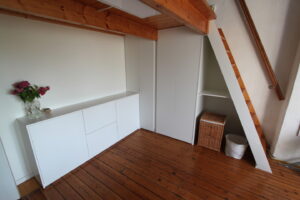 Kledingkast met dressoir , Wardrobe with dresser